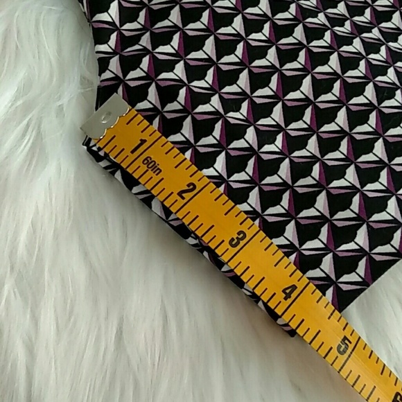 White House Black Market Geometric Pattern Black And Purple Dress Shorts Size 4 - Picture 5 of 7